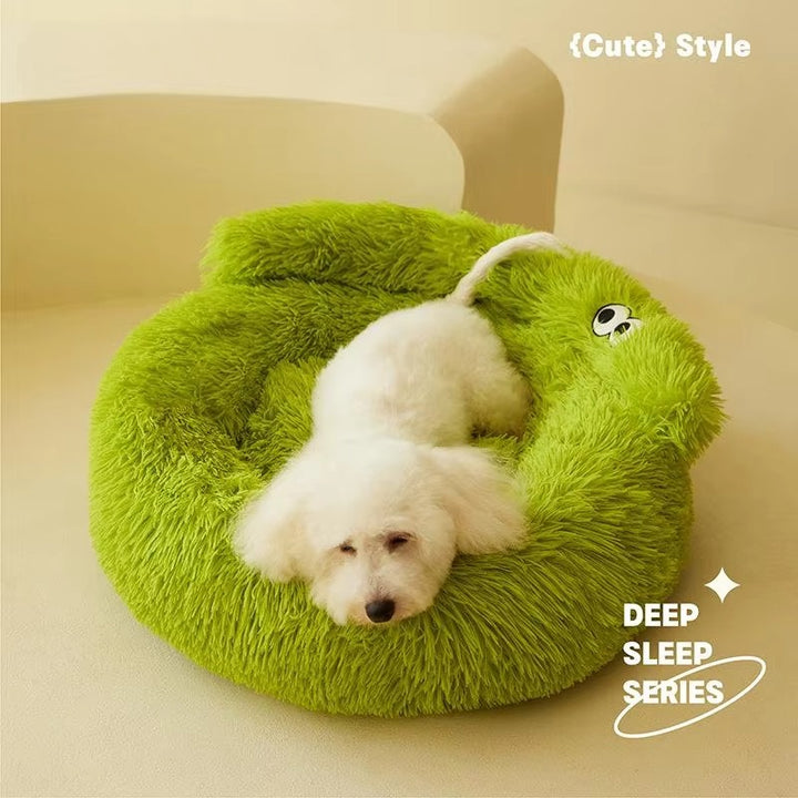 "Super Cozy Long Plush Cat Bed - Ideal for Cats & Small Dogs"