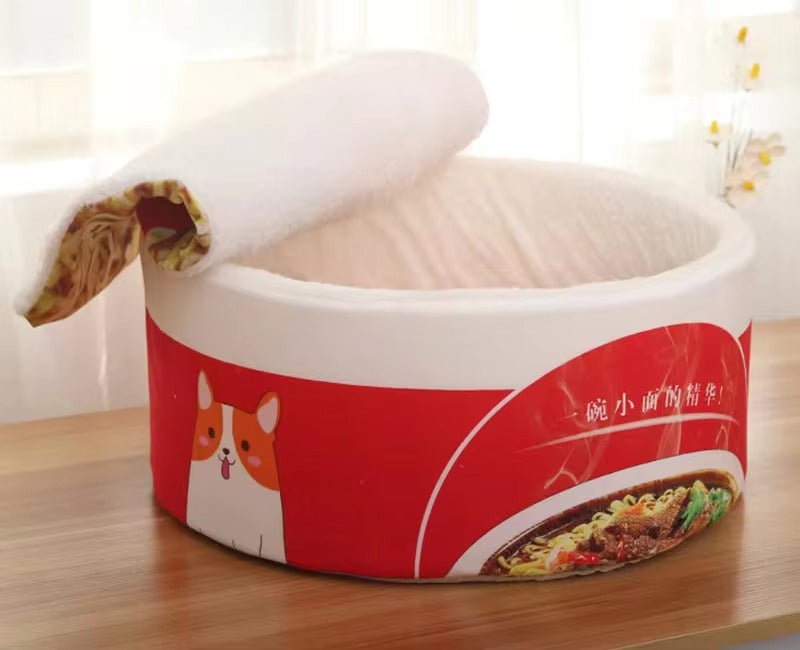 "Super Large Instant Noodle Pet House - Cozy Kennel for Dogs and Cats"